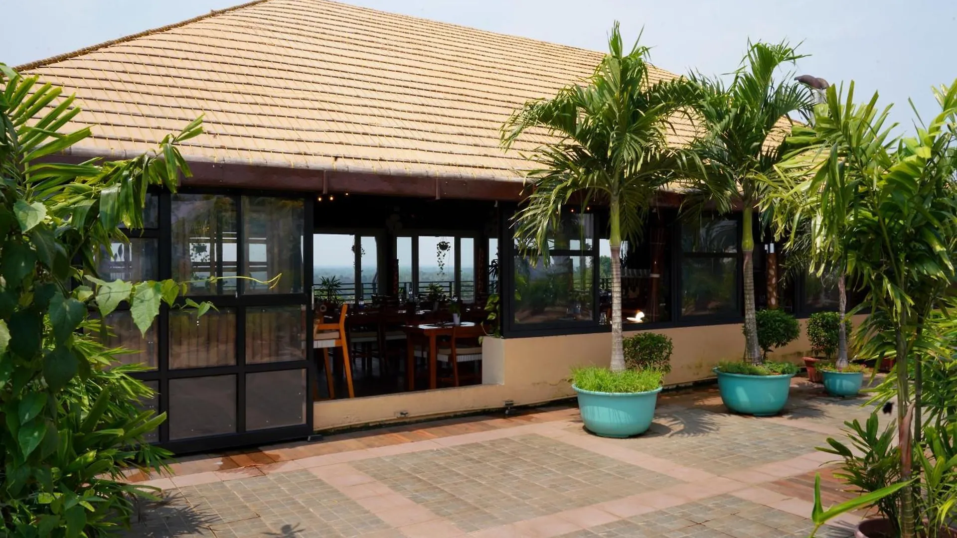 Kga Elite Continental Hotel Tiruvalla