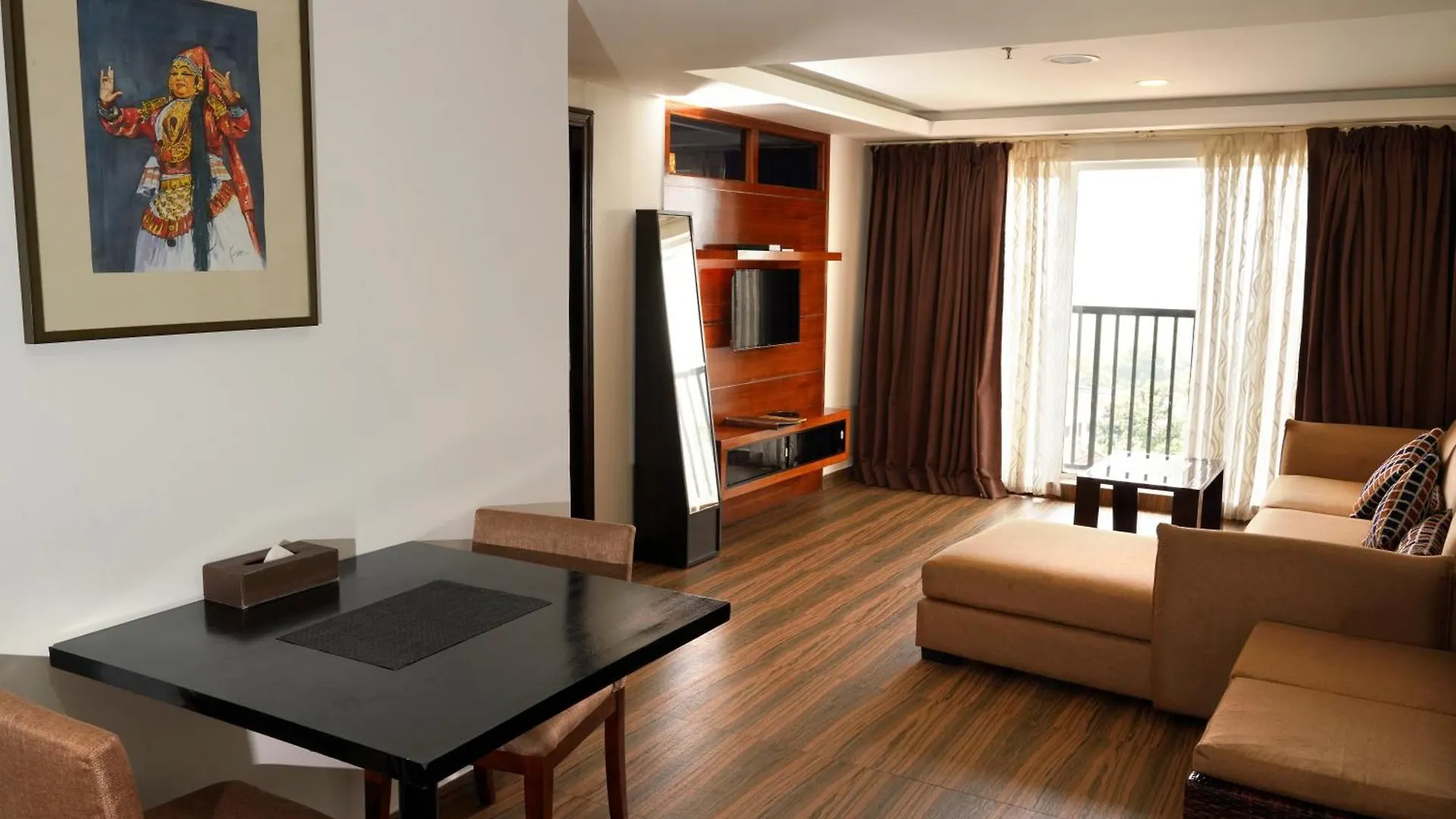 Kga Elite Continental Hotel Tiruvalla